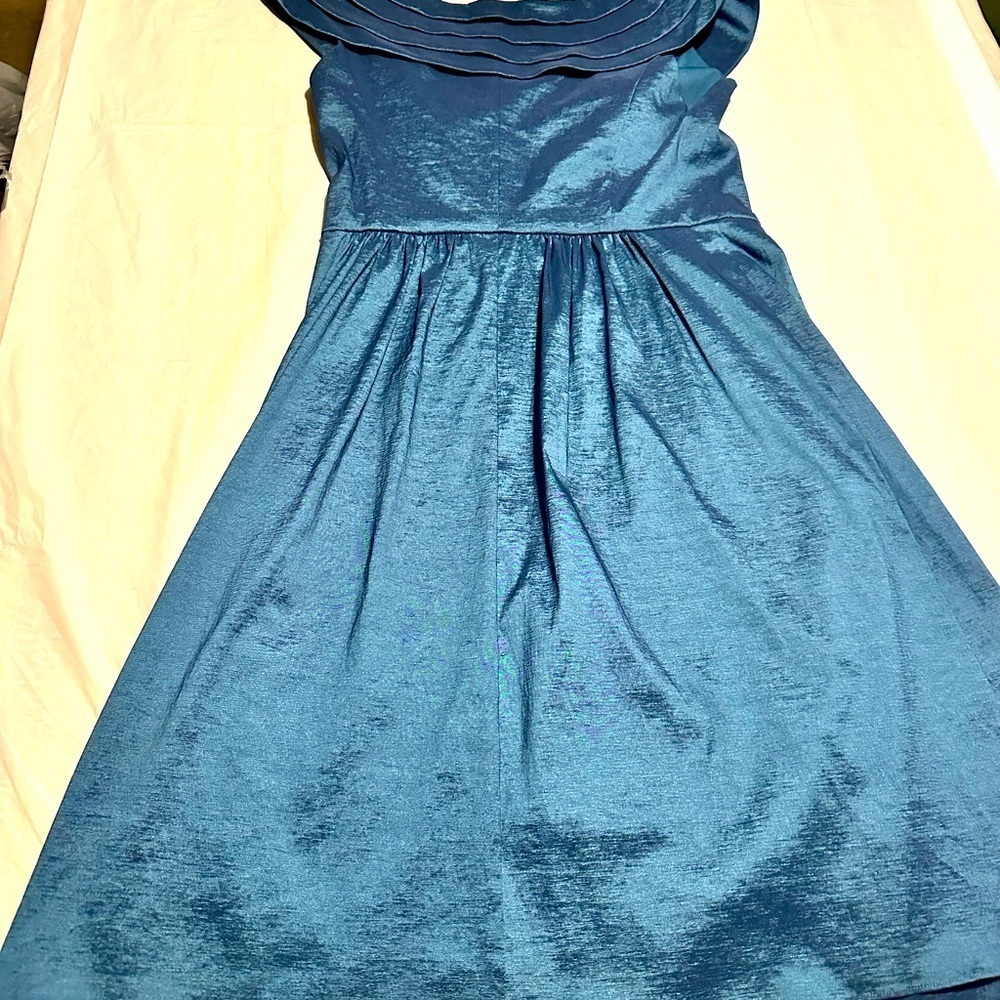 Dress for a formal occasion excellent condition size 4 - Picture 3 of 9